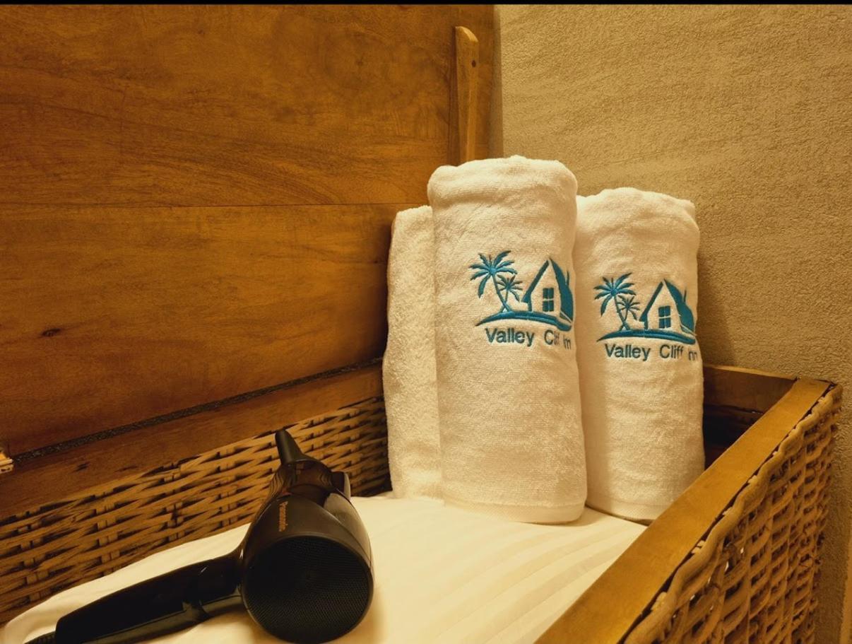 Valley Cliff Inn Назва Экстерьер фото