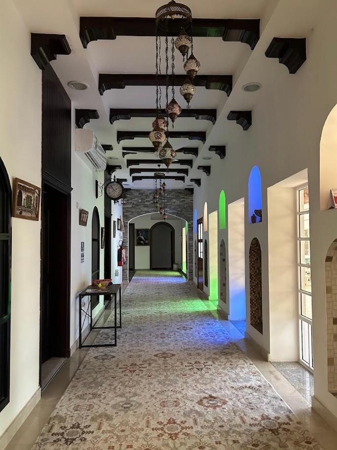 Valley Cliff Inn Назва Экстерьер фото